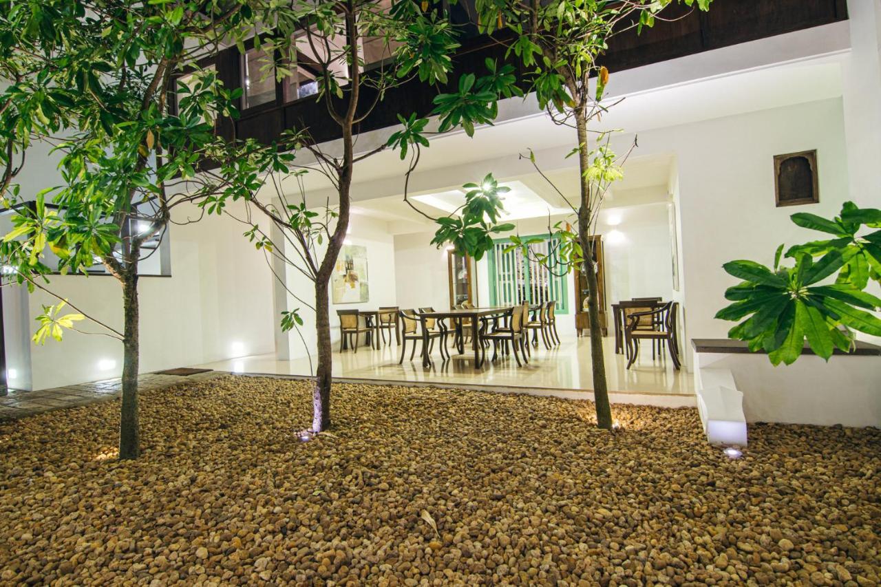 Three Gables Boutique Villa Мирисса Экстерьер фото